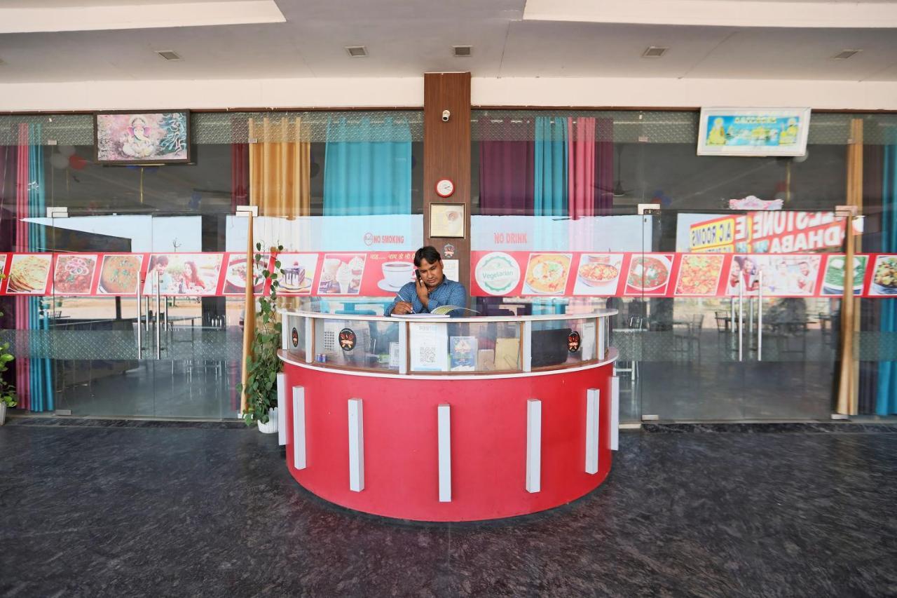 Oyo 63528 60 Milestone Hotel Tibri Buitenkant foto